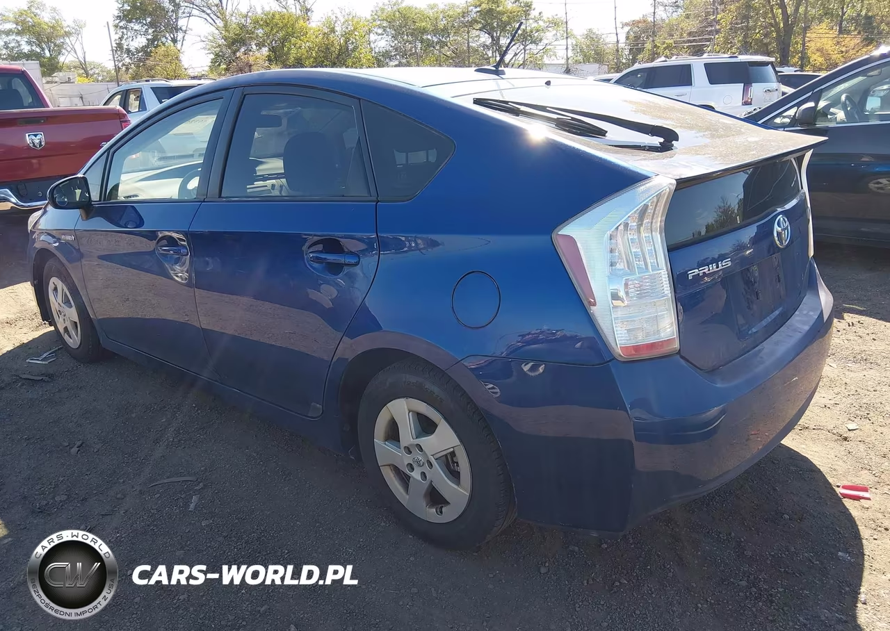 2011 Toyota Prius Two VIN:JTDKN3DU8B0277698 - 3