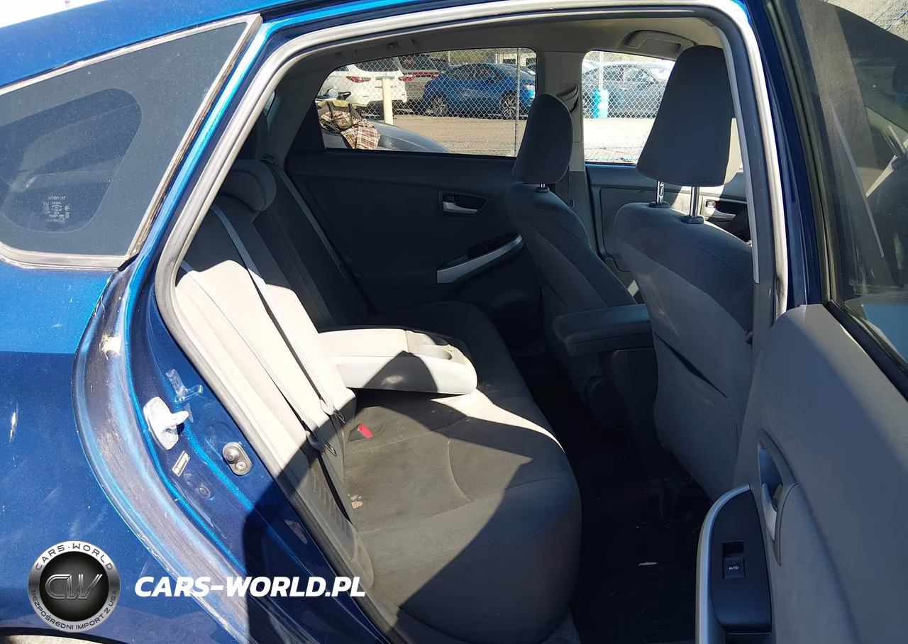 2011 Toyota Prius Two VIN:JTDKN3DU8B0277698 - 8