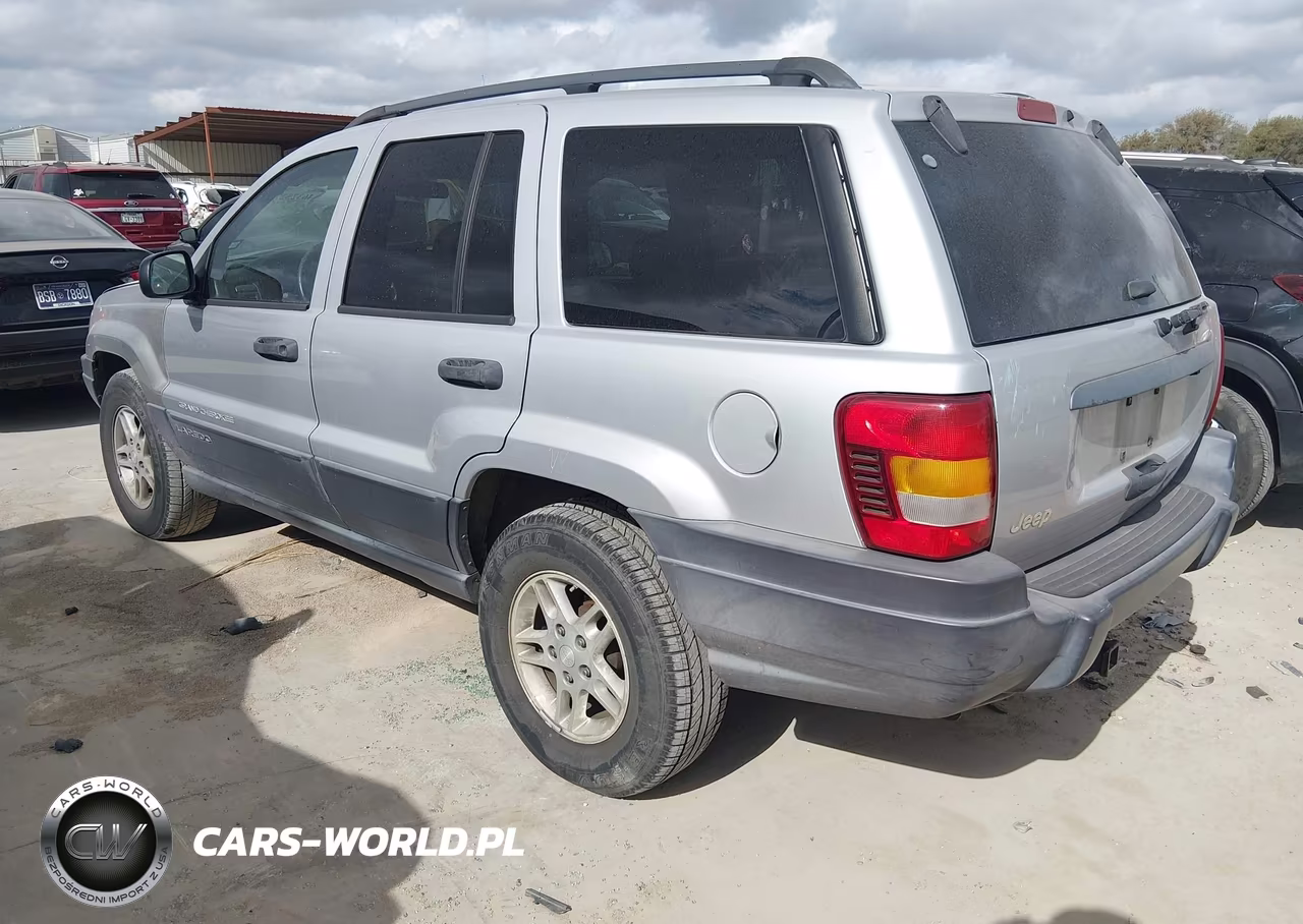 2003 Jeep Grand Cherokee Laredo VIN:1J4GX48SX3C582256 - 3