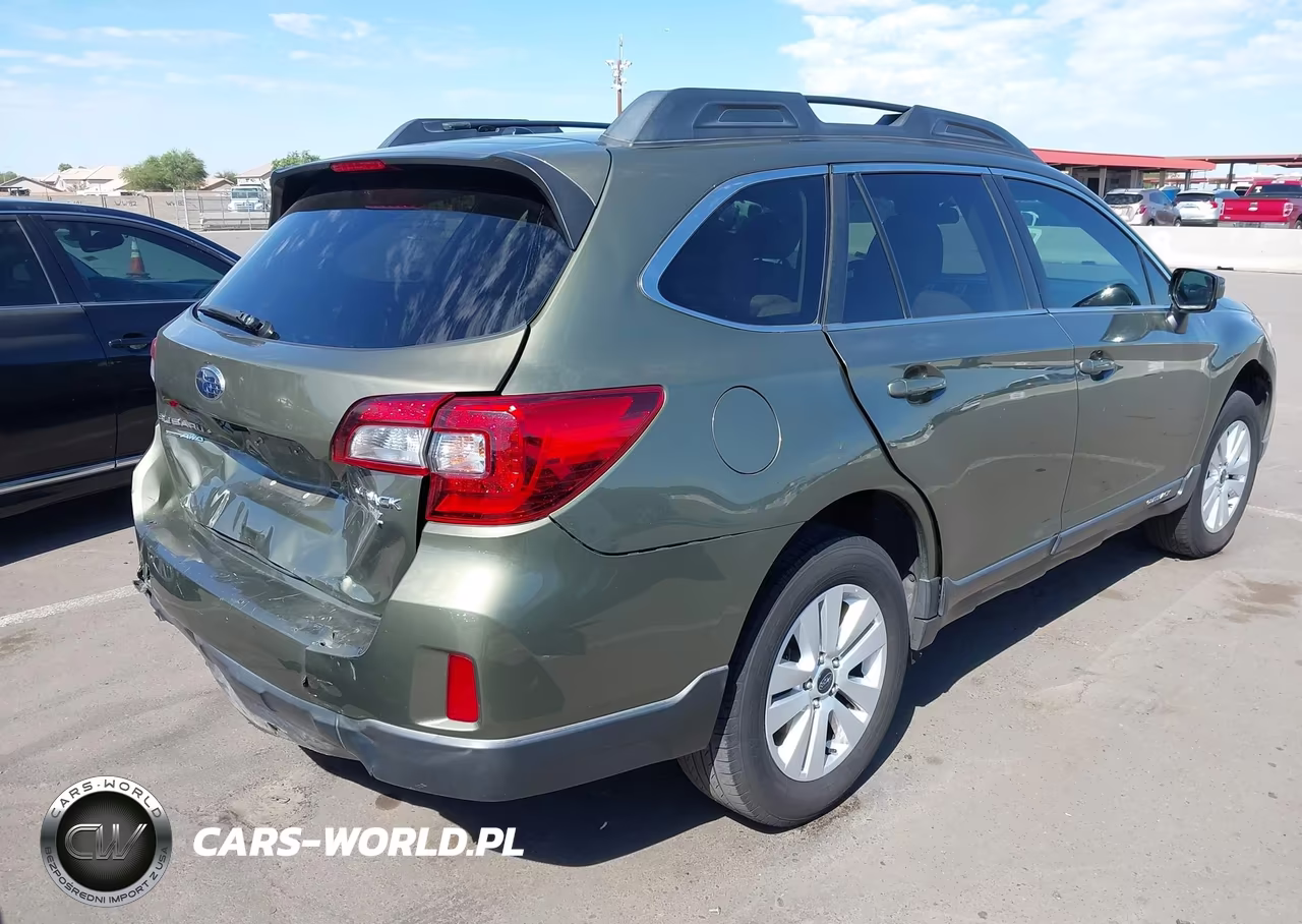 2015 Subaru Outback 2.5I Premium VIN:4S4BSACC3F3332905 - 4