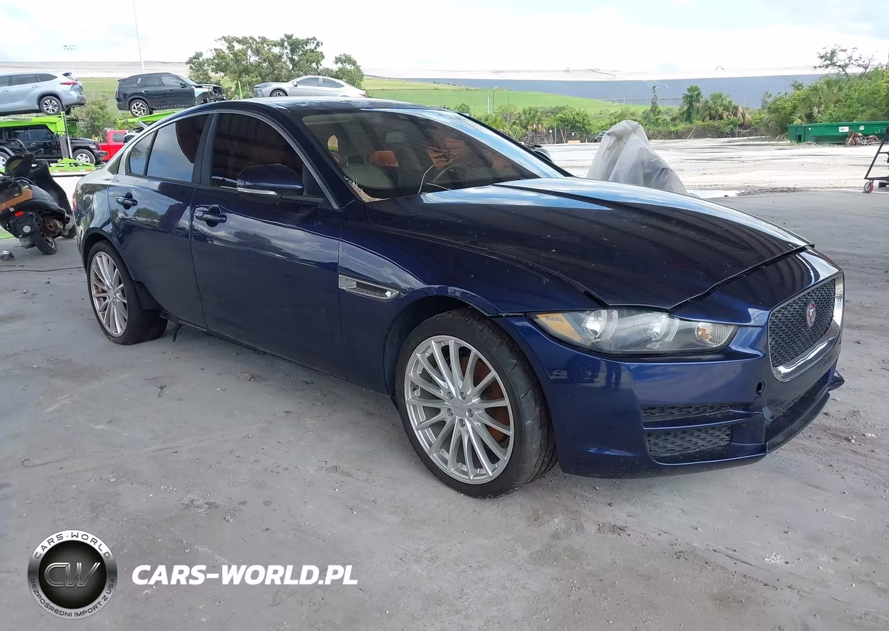 2017 Jaguar Xe 25T – zdjęcie 1 z 11