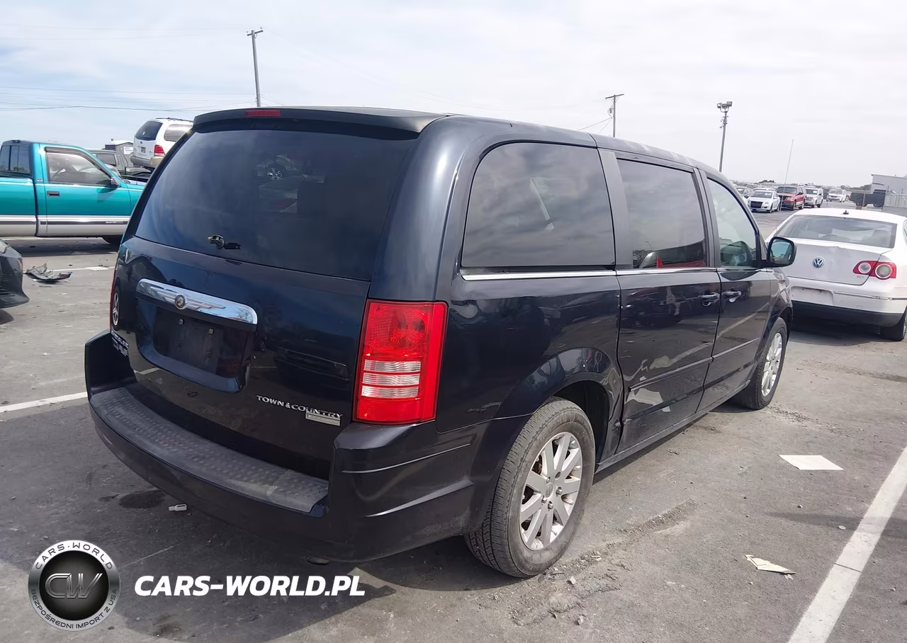 2010 Chrysler Town & Country Lx VIN:2A4RR4DE5AR151539 - 4