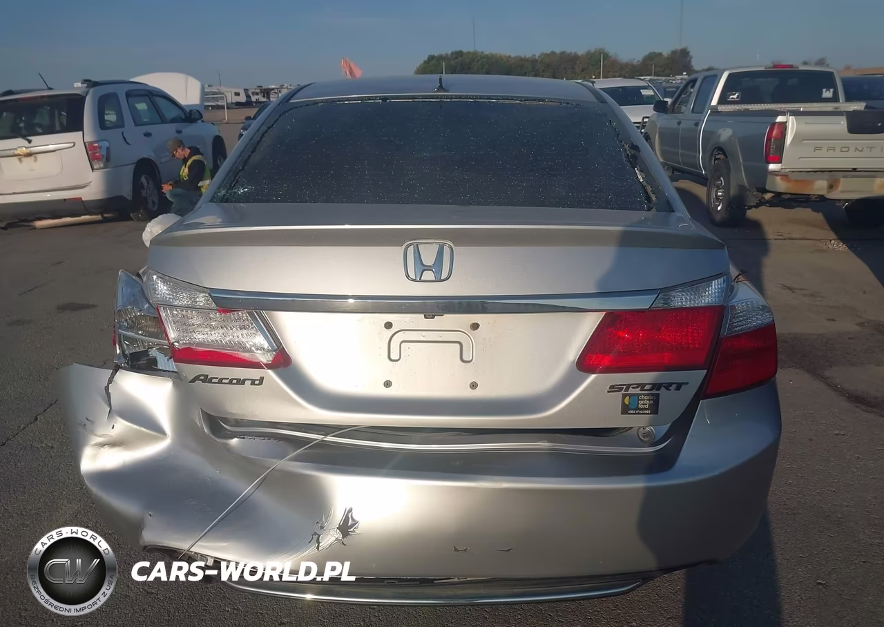 2015 Honda Accord Sport VIN:1HGCR2F54FA181335 - 16