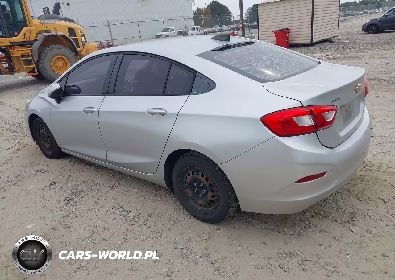 2018 Chevrolet Cruze Ls Auto VIN:1G1BC5SM7J7149553 - 3