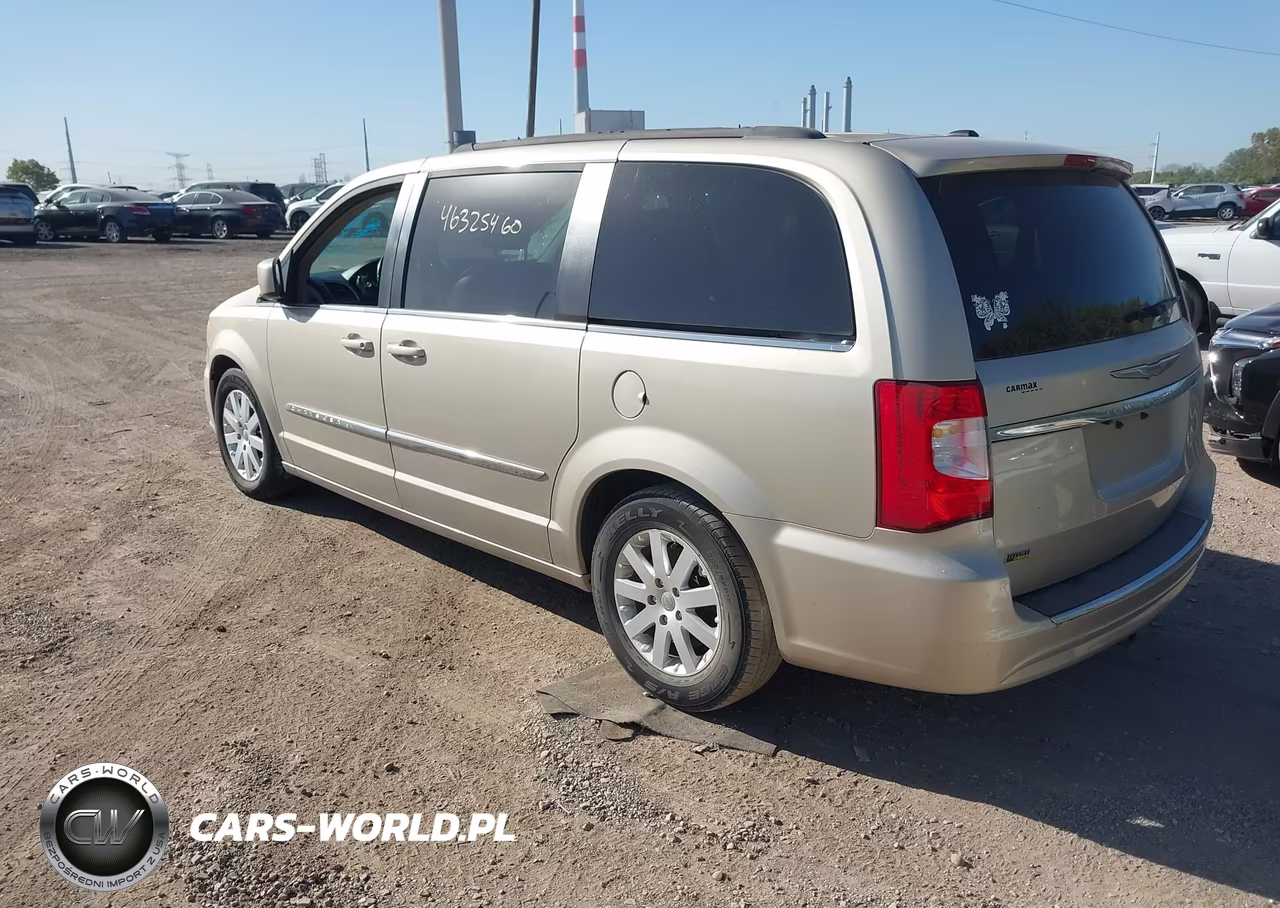 2016 Chrysler Town & Country Touring VIN:2C4RC1BG8GR229024 - 3