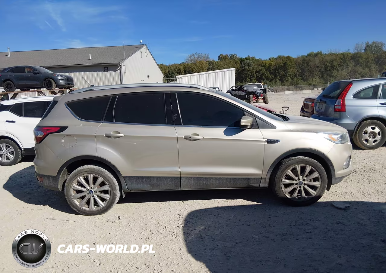 2018 Ford Escape Titanium VIN:1FMCU9J97JUA57885 - 13