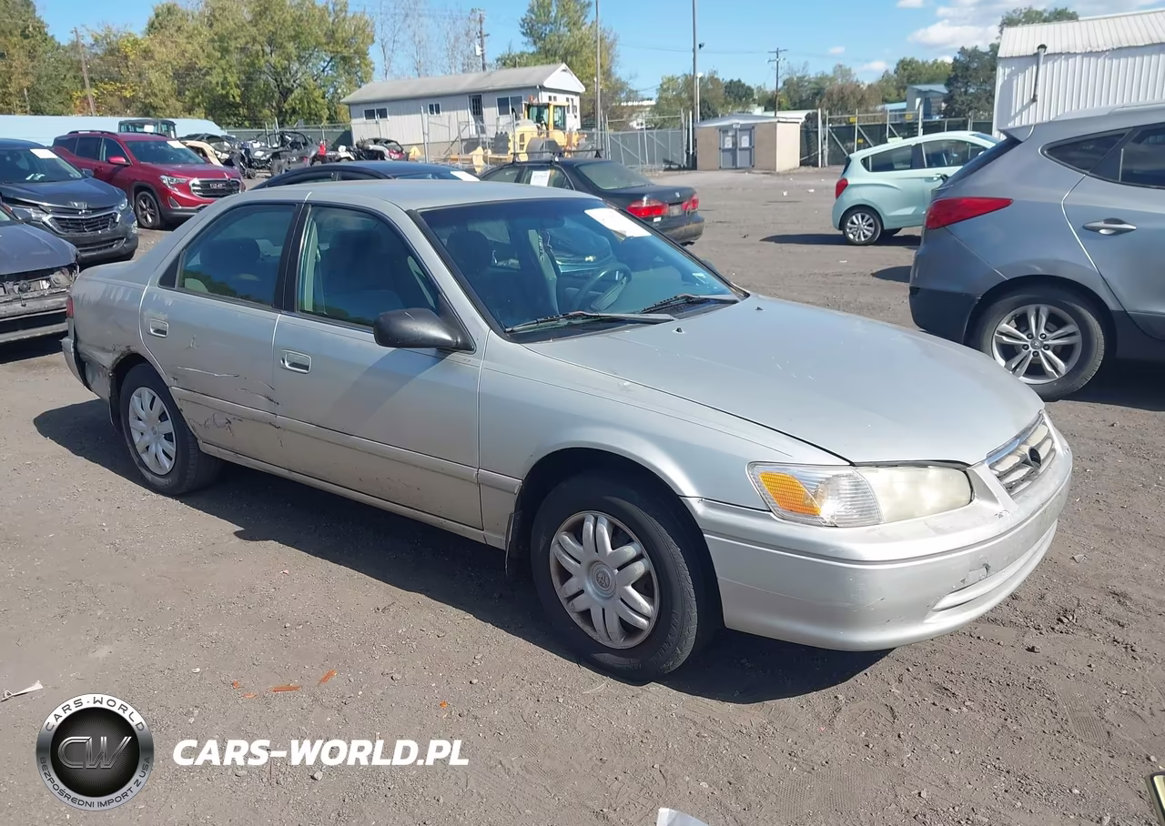 2000 Toyota Camry Le VIN:4T1BG22K9YU645471 - 1