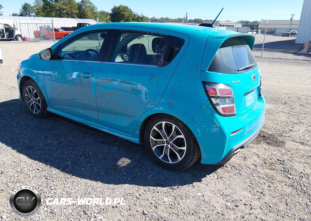 2020 Chevrolet Sonic Fwd Lt 5-Door VIN:1G1JD6SB9L4108388 - 3