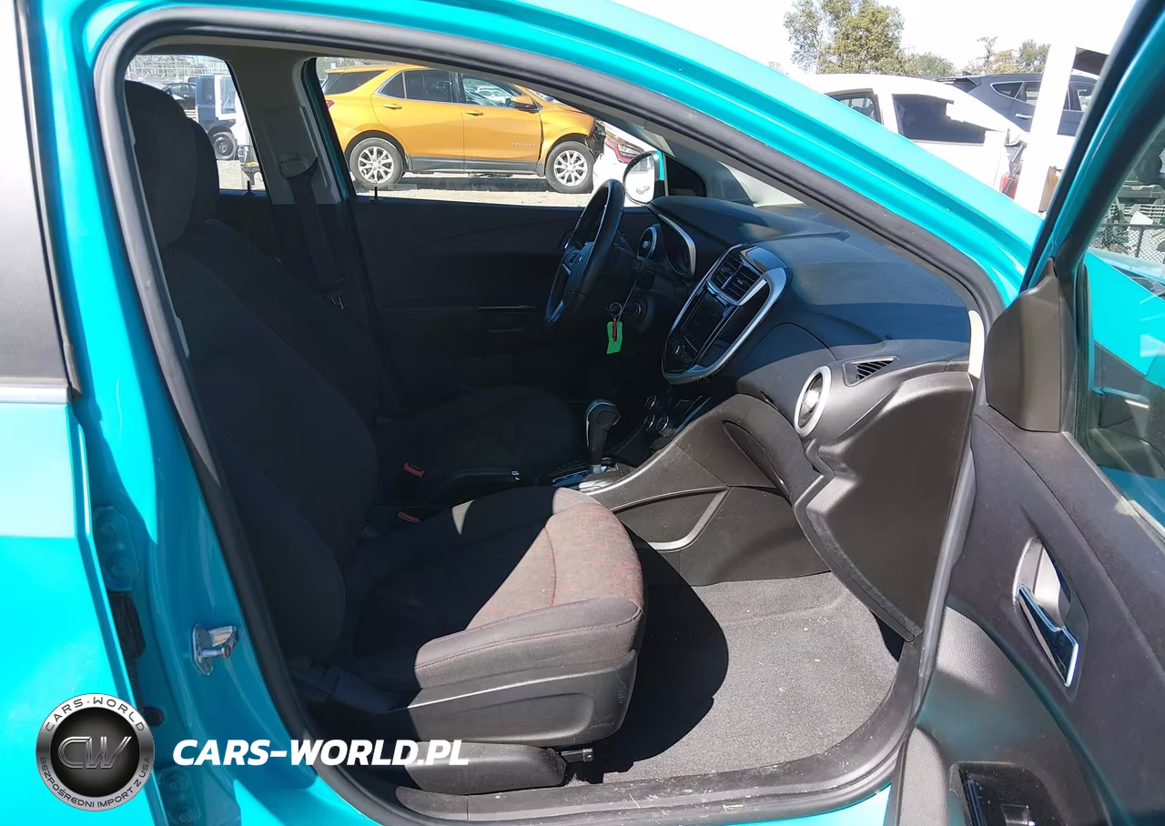 2020 Chevrolet Sonic Fwd Lt 5-Door VIN:1G1JD6SB9L4108388 - 5