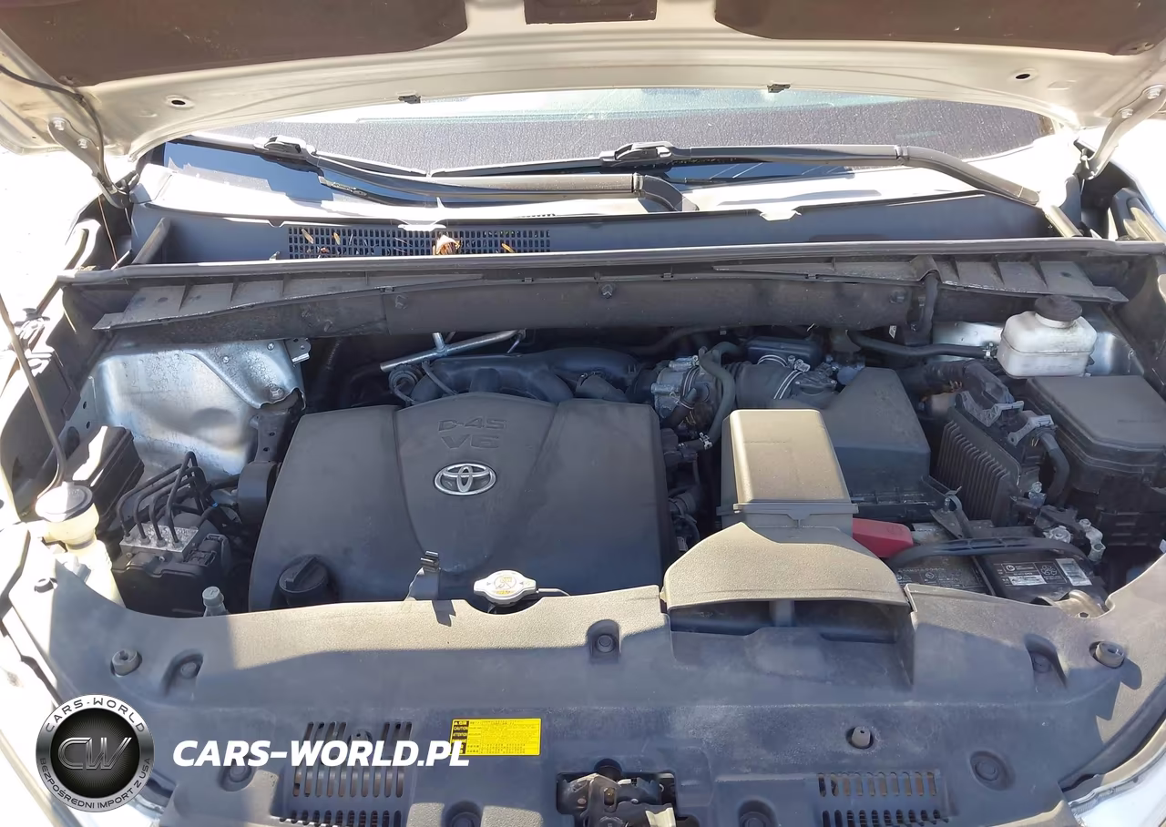 2019 Toyota Highlander Xle VIN:5TDJZRFH0KS576957 - 10
