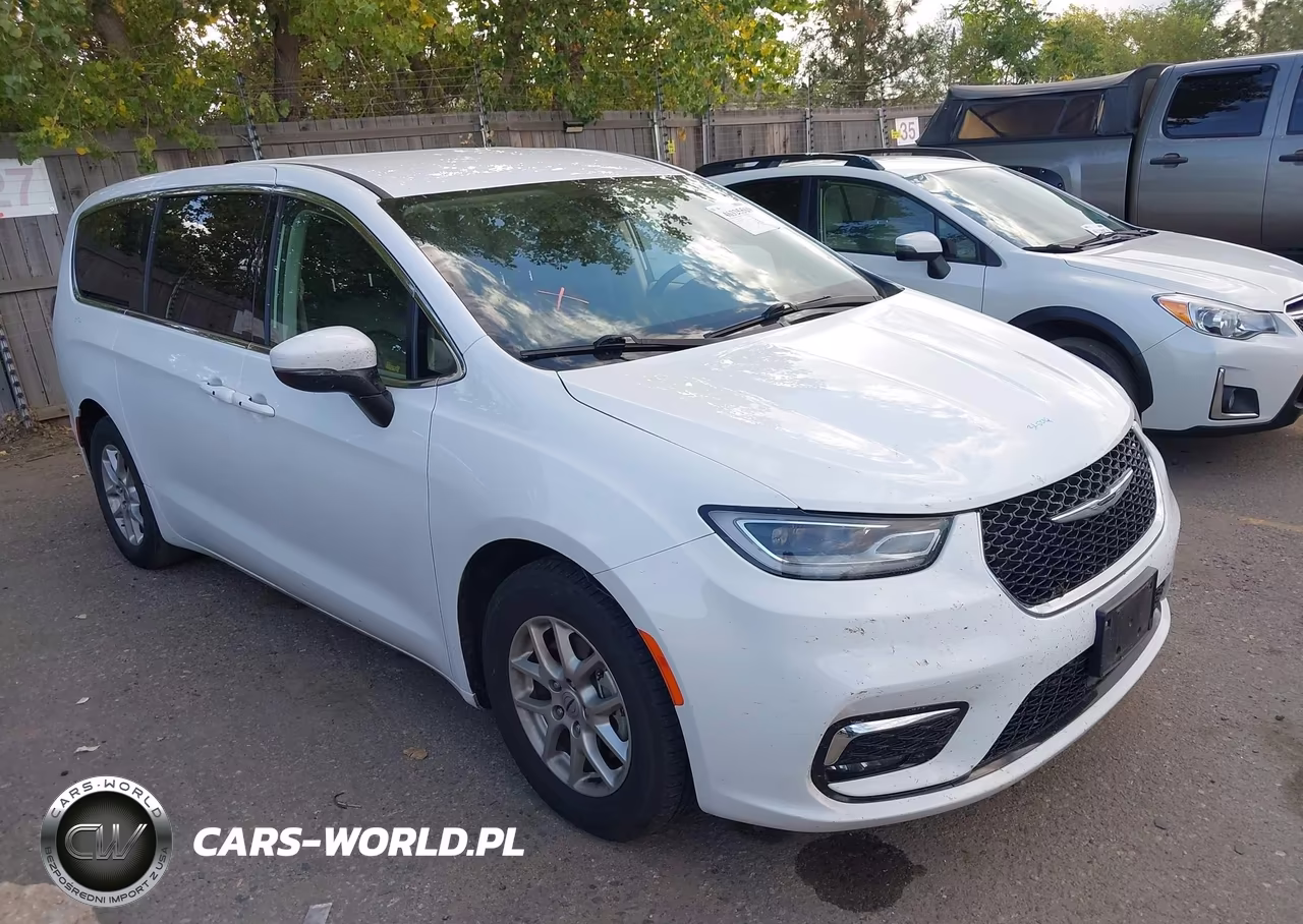 2023 Chrysler Pacifica Touring L VIN:2C4RC1BG2PR607693 - 1