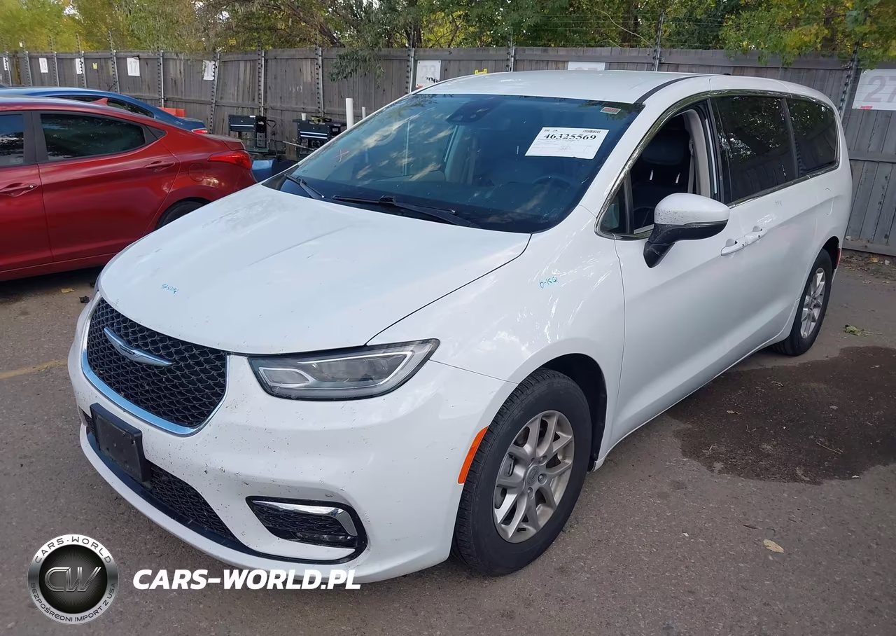 2023 Chrysler Pacifica Touring L VIN:2C4RC1BG2PR607693 - 2