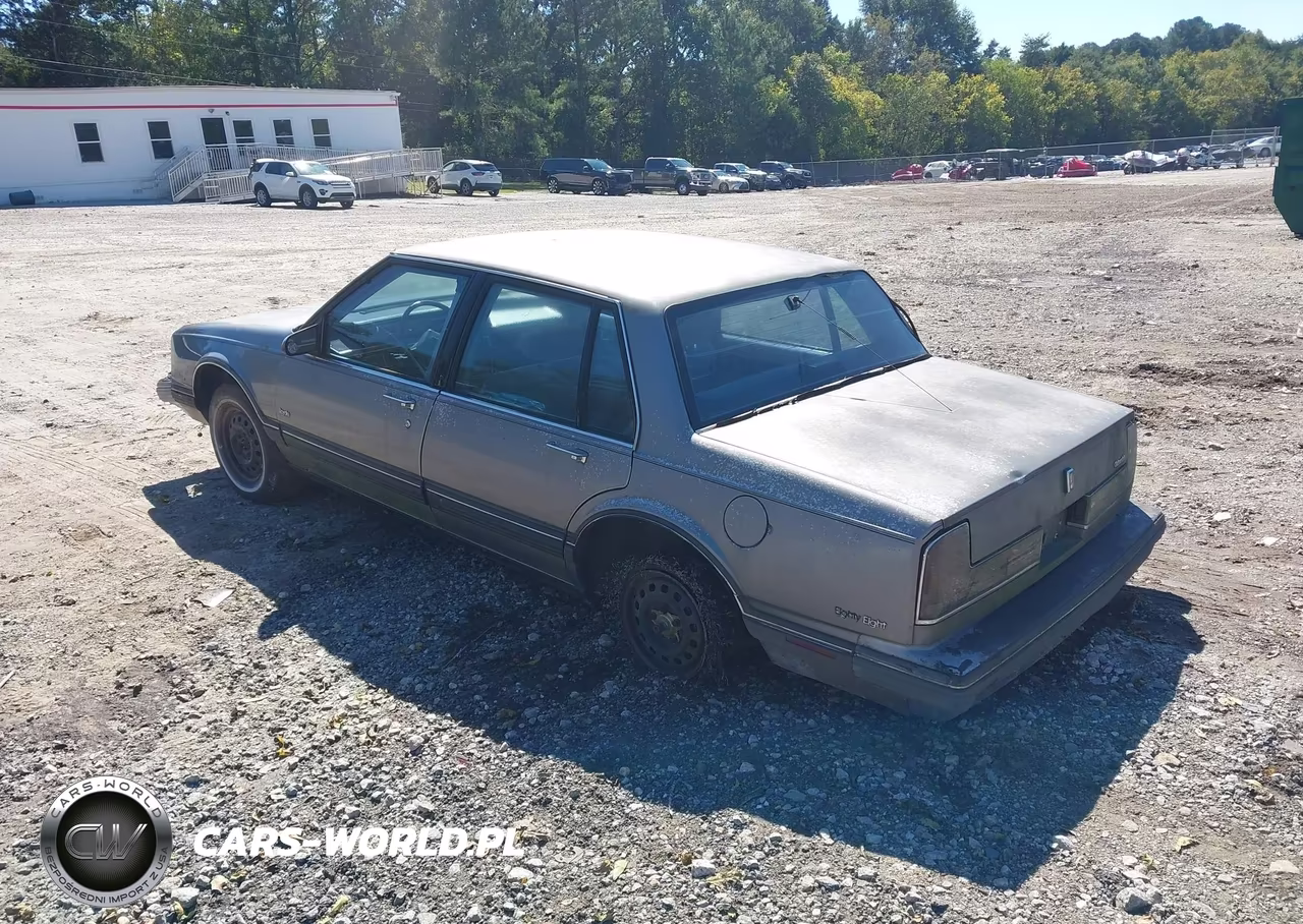 1990 Oldsmobile Delta 88 Royale VIN:1G3HN54C4L1845552 - 3