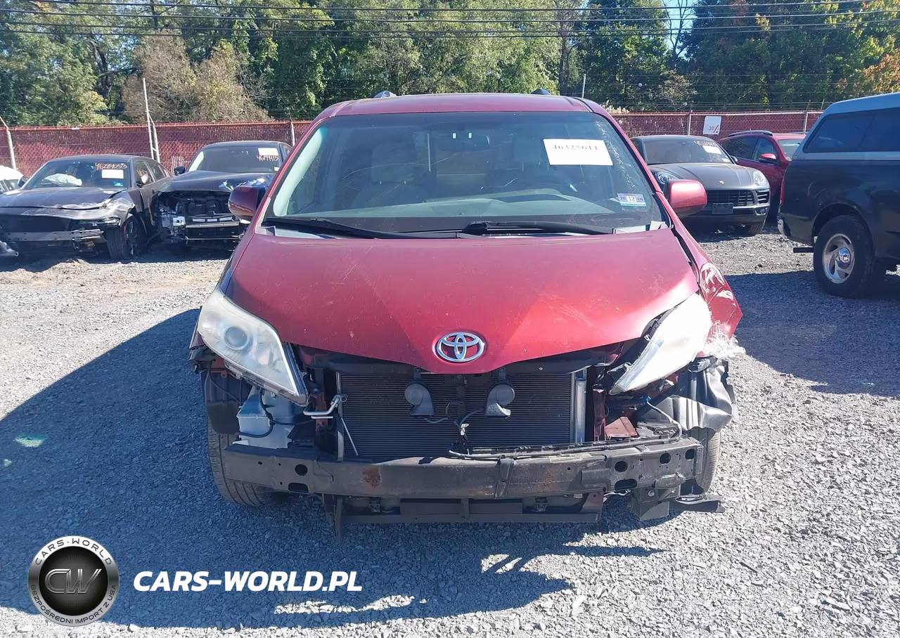 2015 Toyota Sienna Le VIN:5TDKK3DC3FS557936 - 6