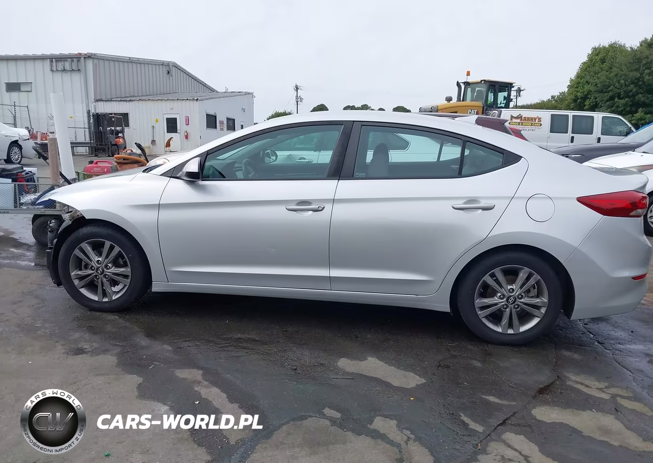 2018 Hyundai Elantra Sel VIN:5NPD84LF1JH250756 - 15