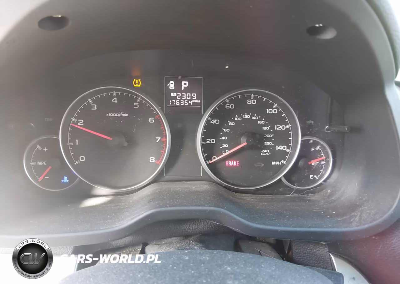 2013 Subaru Outback 2.5I Premium VIN:4S4BRBGC5D3243832 - 7