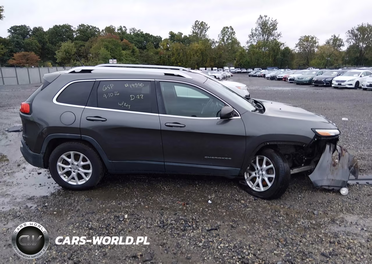 2014 Jeep Cherokee Latitude VIN:1C4PJMCS7EW137957 - 13
