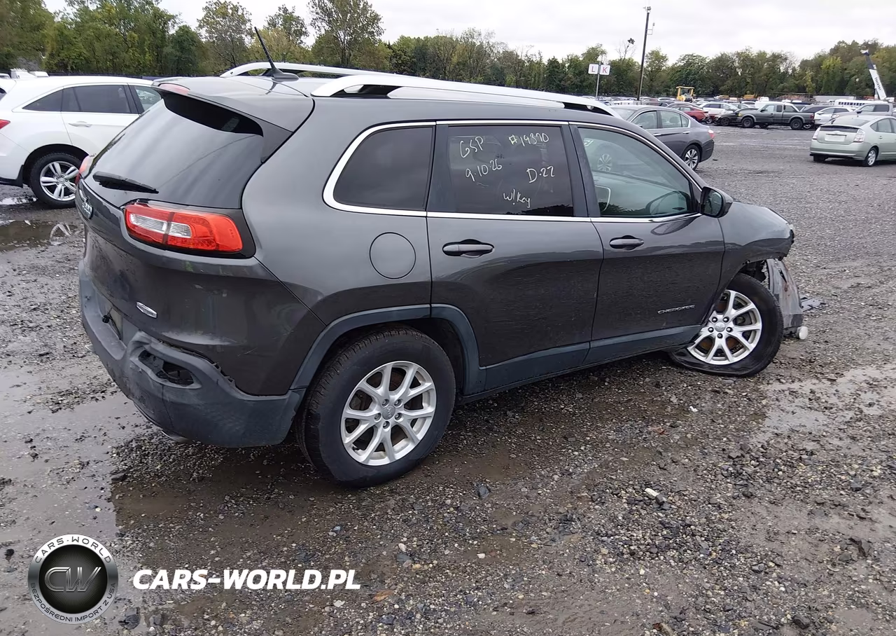 2014 Jeep Cherokee Latitude VIN:1C4PJMCS7EW137957 - 4