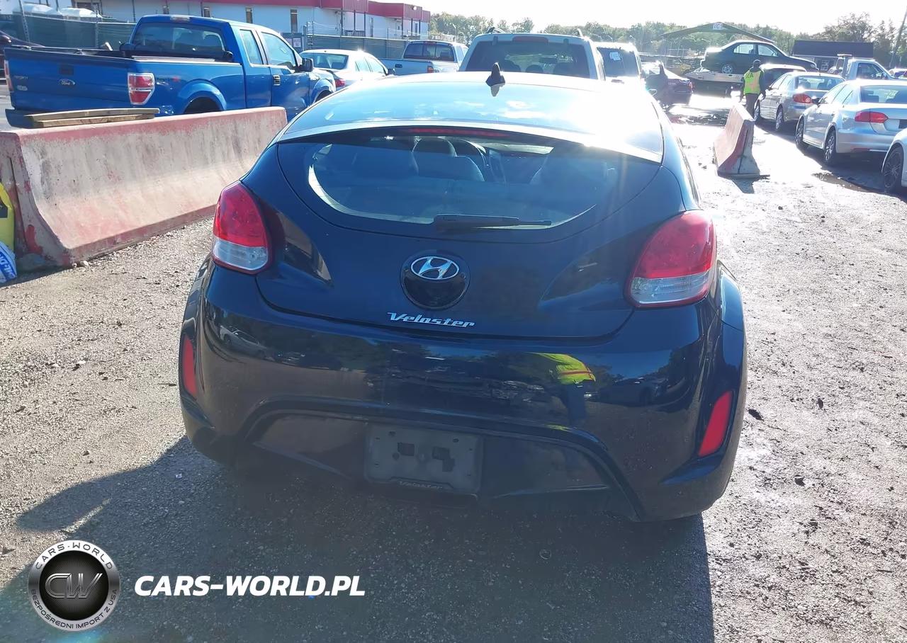 2013 Hyundai Veloster Base W-Gray VIN:KMHTC6AD7DU134247 - 16