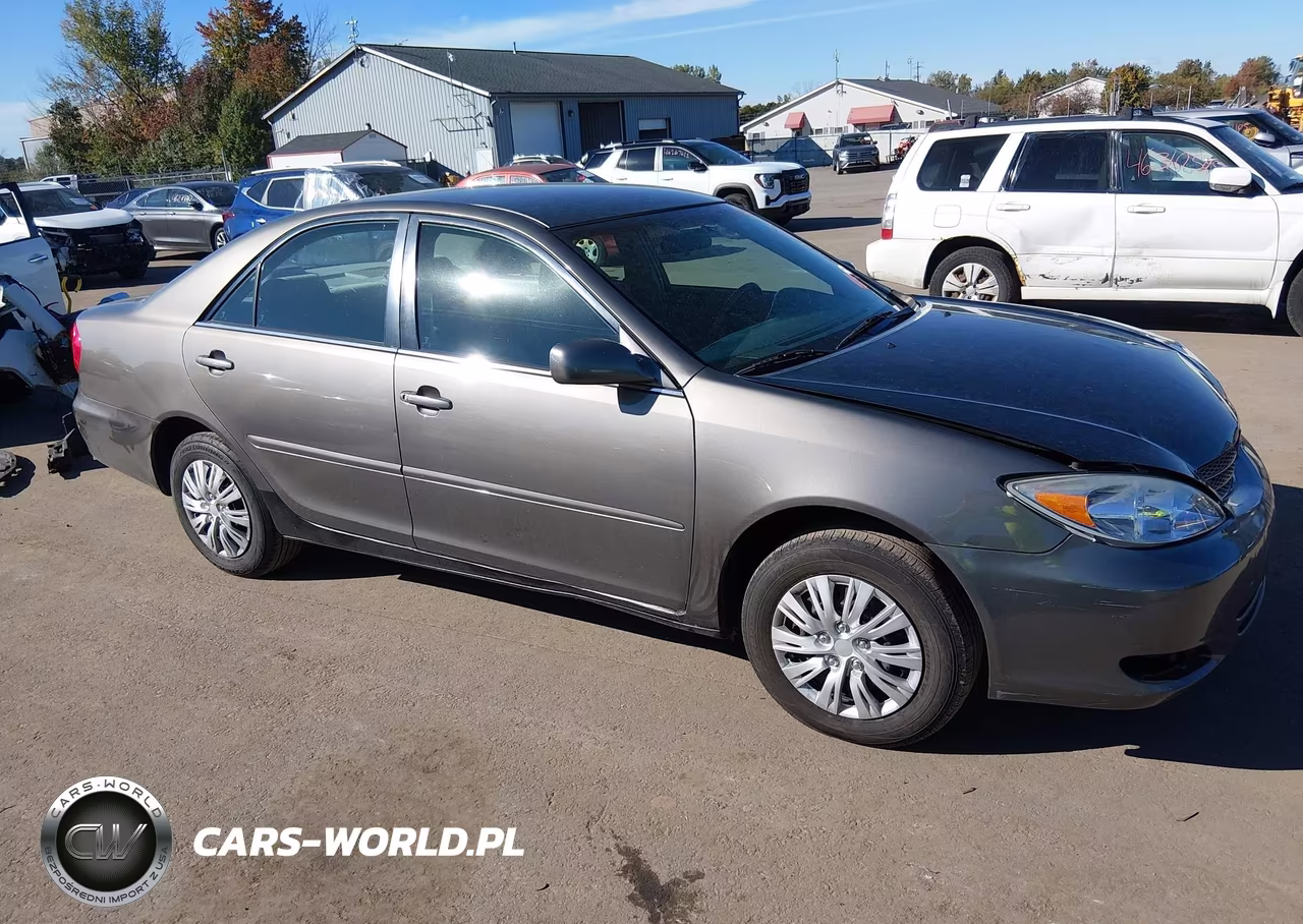 2002 Toyota Camry Le VIN:4T1BE32K02U586684 - 13