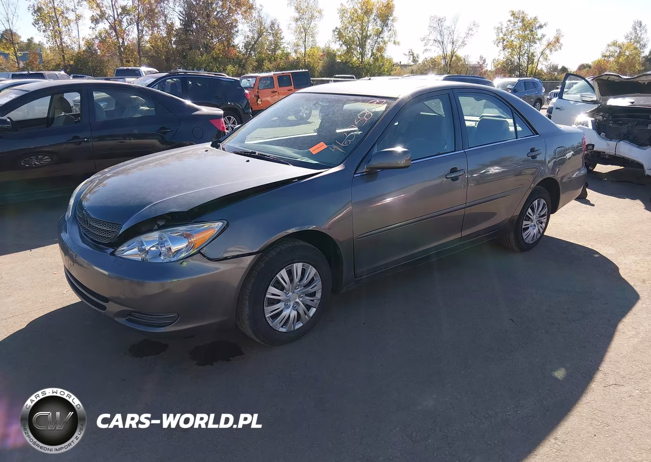 2002 Toyota Camry Le VIN:4T1BE32K02U586684 - 2