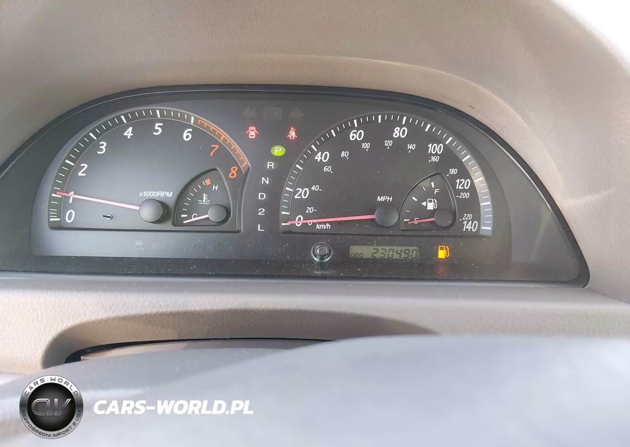 2002 Toyota Camry Le VIN:4T1BE32K02U586684 - 7