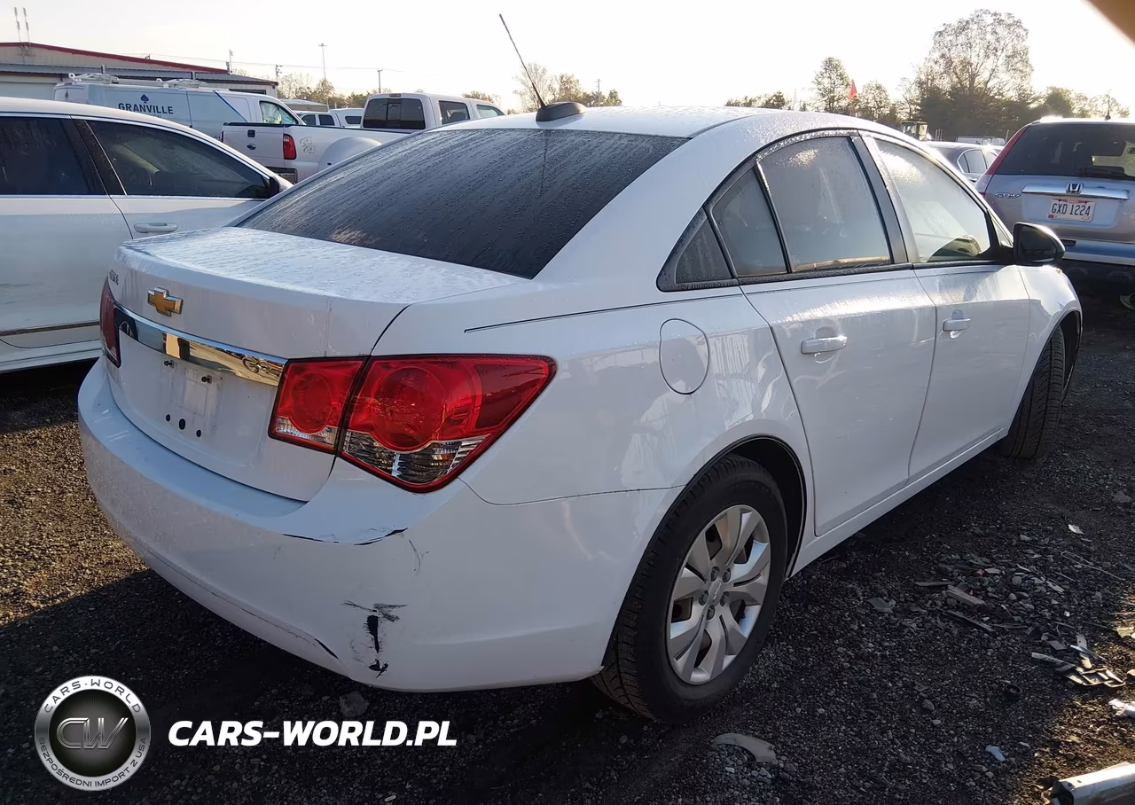 2016 Chevrolet Cruze Limited Ls Auto VIN:1G1PC5SG2G7117926 - 4