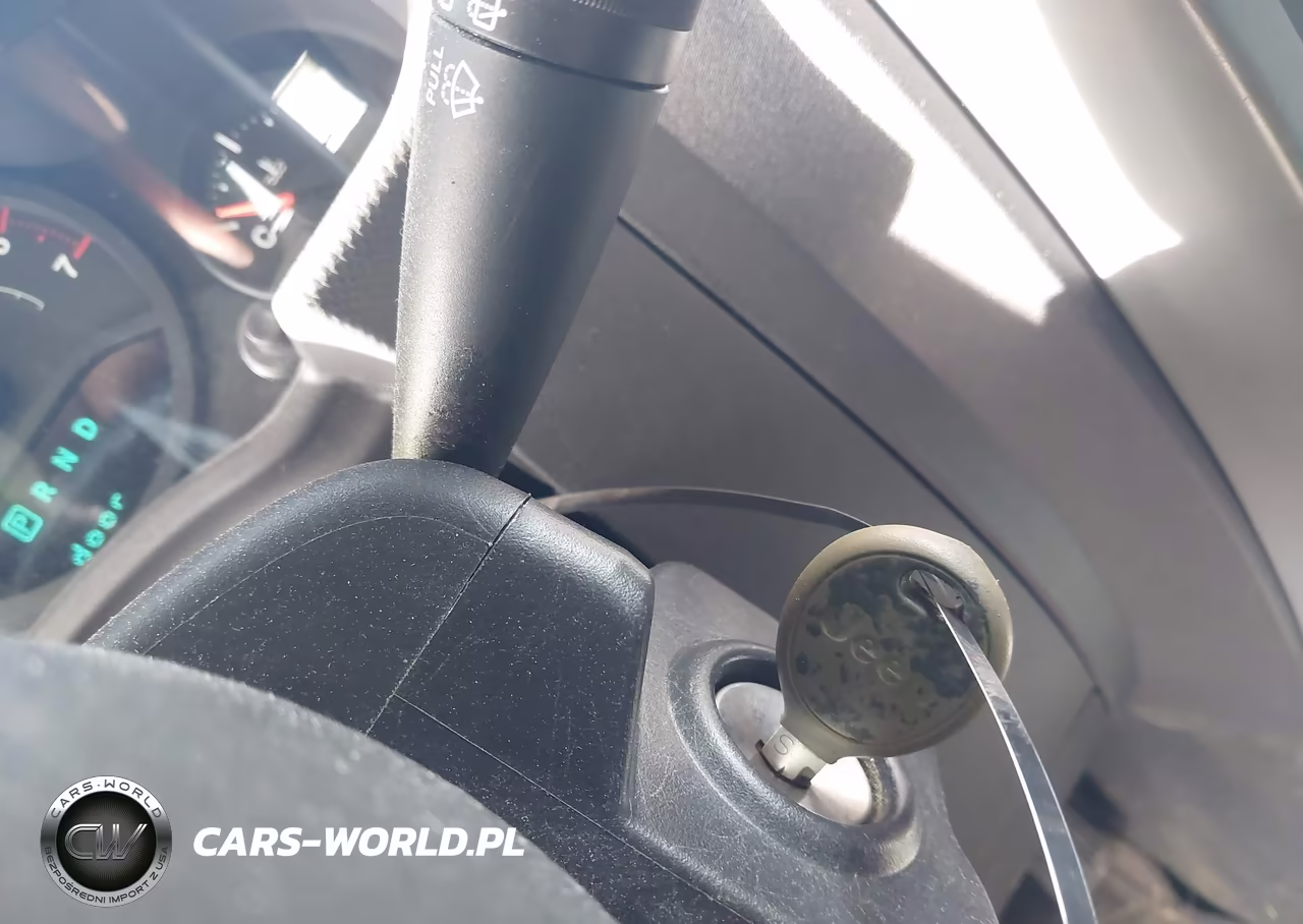 2007 Jeep Wrangler X VIN:1J4FA24137L232021 - 11