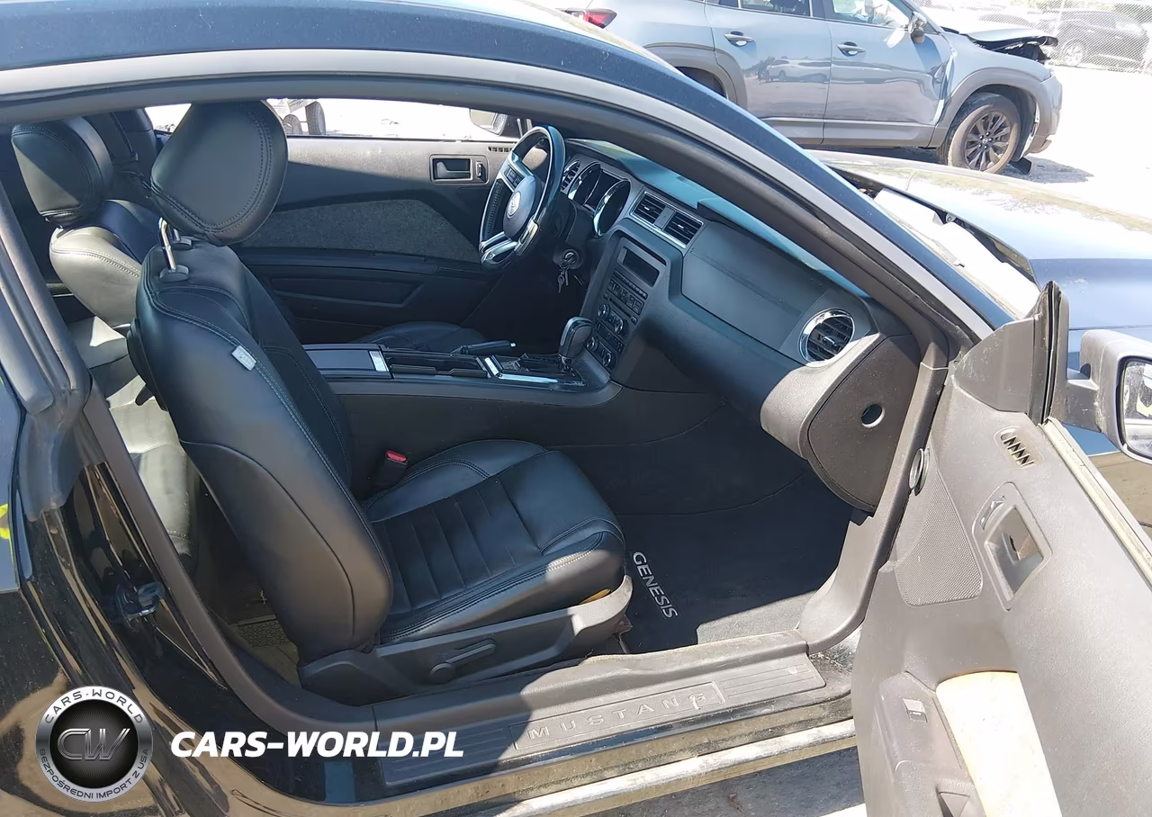 2013 Ford Mustang V6 VIN:1ZVBP8AM1D5247389 - 5