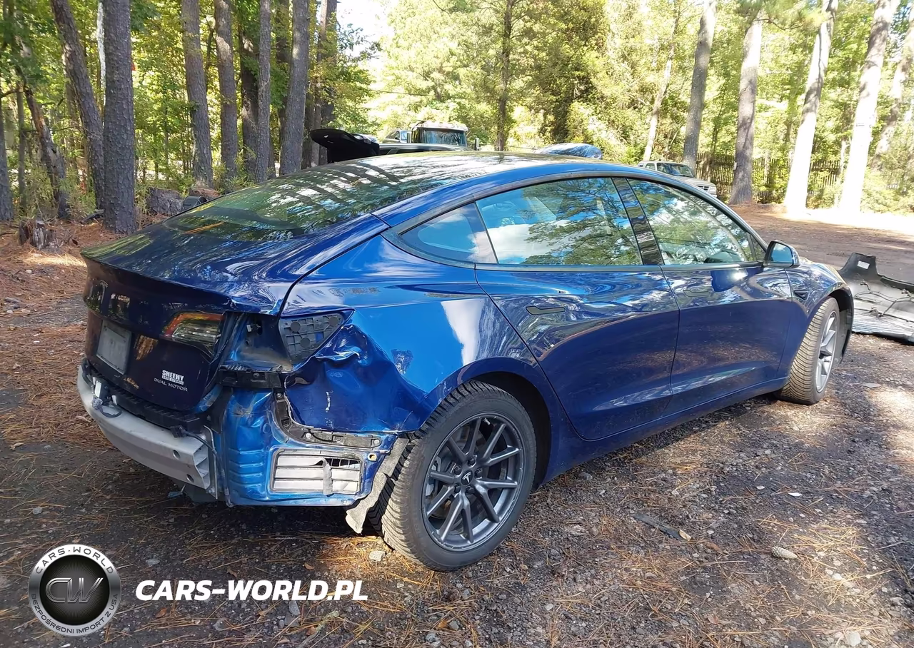2022 Tesla Model 3 Long Range Dual Motor All-Wheel Drive VIN:5YJ3E1EB6NF186585 - 4