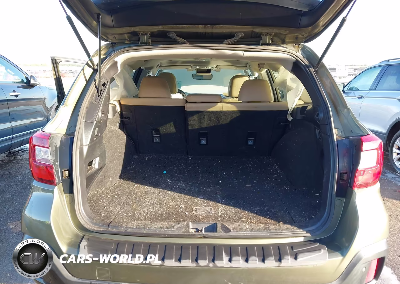2018 Subaru Outback 2.5I Limited VIN:4S4BSANC2J3232302 - 18