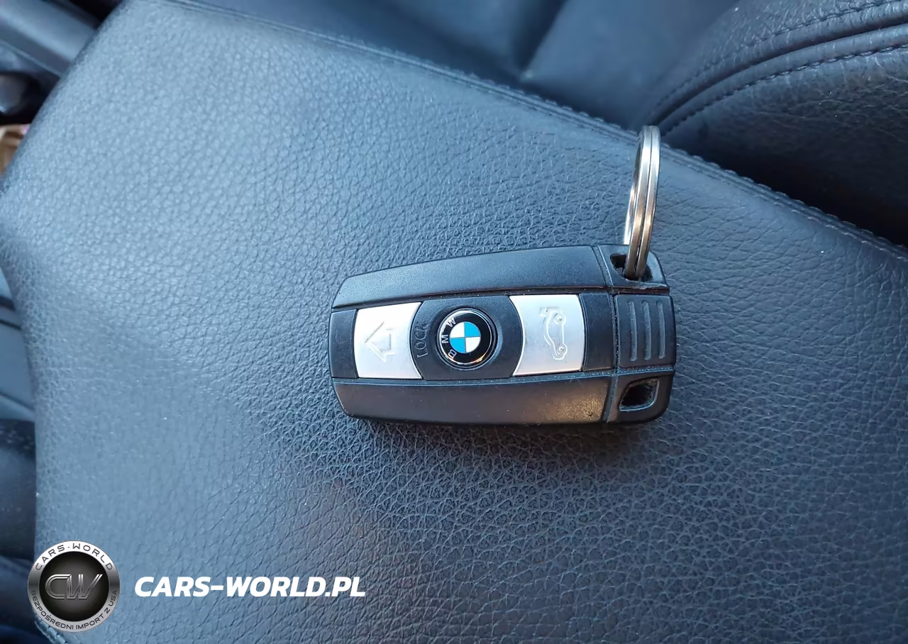 2009 BMW 135I VIN:WBAUN93579VK40710 - 11