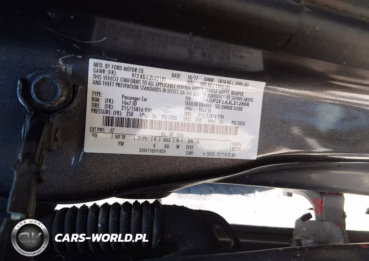 2018 Ford Focus Se VIN:1FADP3F2XJL212868 - 9