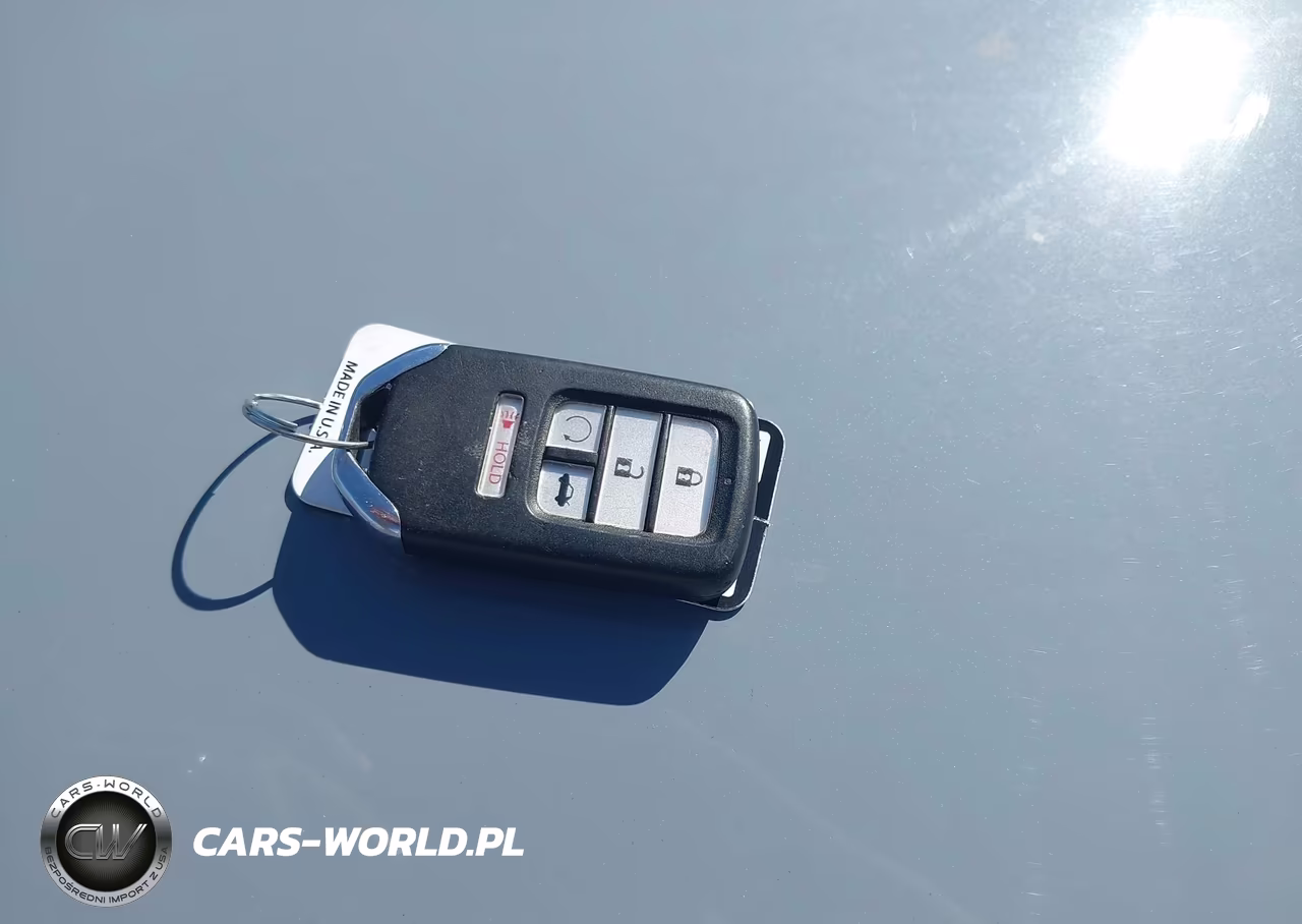 2021 Honda Accord Hybrid Touring VIN:1HGCV3F92MA019270 - 11
