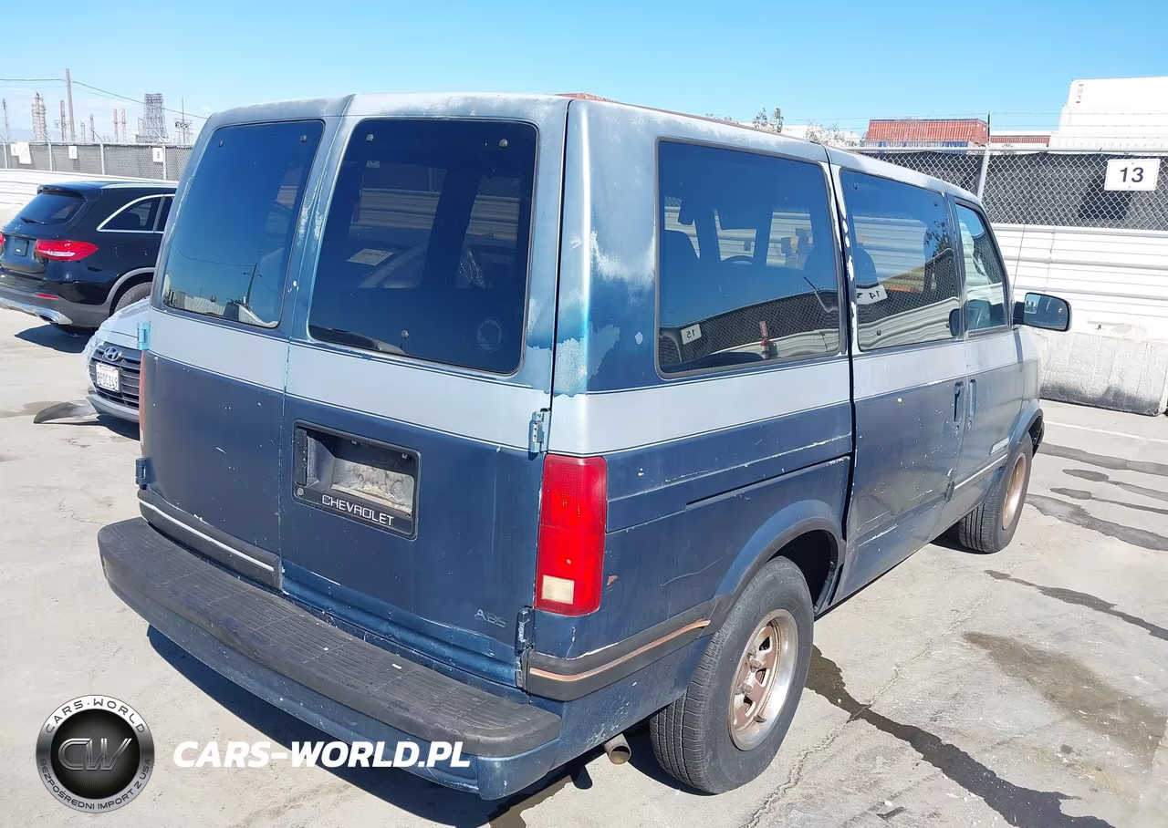 1992 Chevrolet Astro VIN:1GNDM19Z1NB138906 - 4