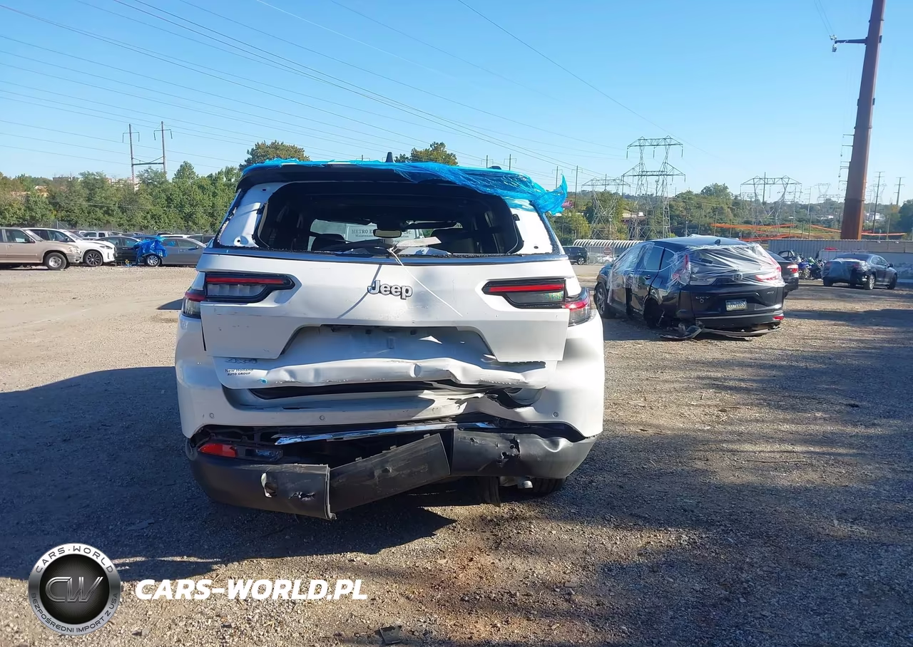 2024 Jeep Grand Cherokee L Laredo X 4X4 VIN:1C4RJKAG9R8580858 - 17
