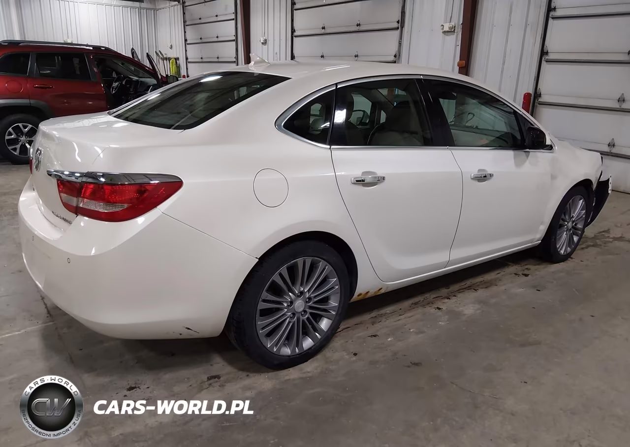 2014 Buick Verano Leather Group VIN:1G4PS5SK2E4123945 - 4