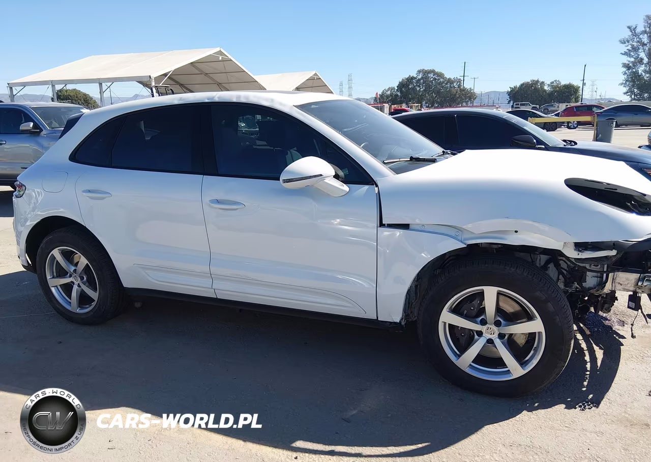 2022 Porsche Macan VIN:WP1AA2A52NLB07921 - 13