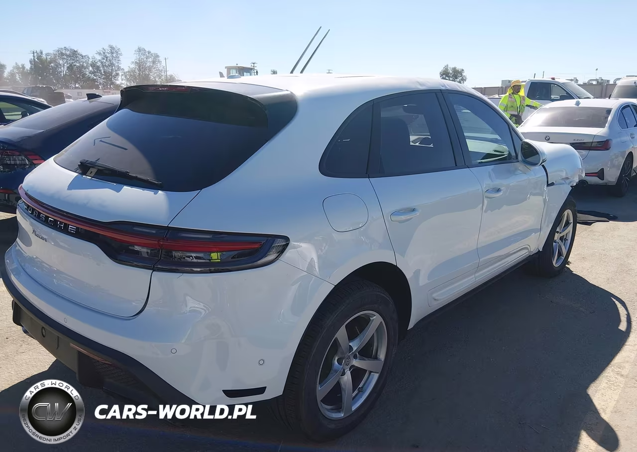 2022 Porsche Macan VIN:WP1AA2A52NLB07921 - 4