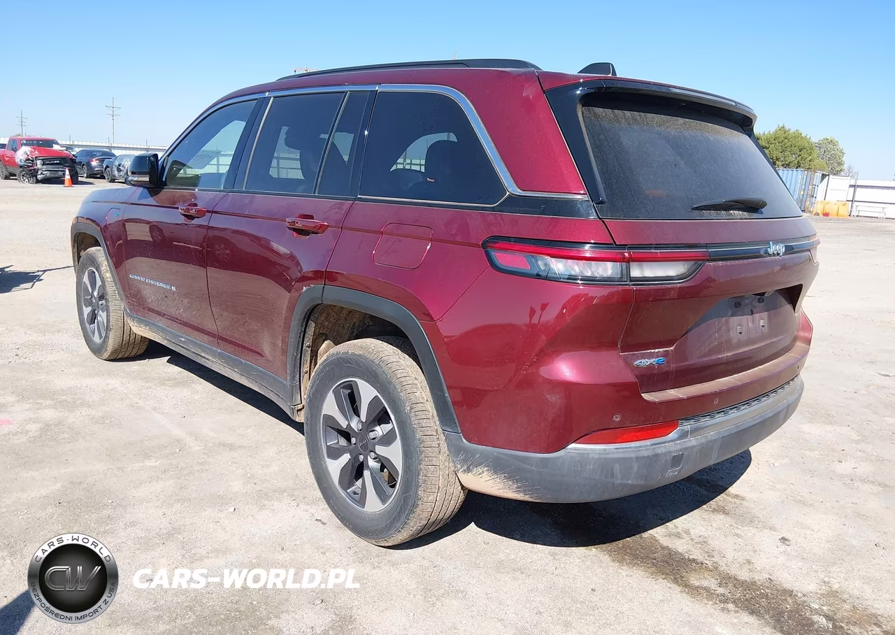 2024 Jeep Grand Cherokee 4Xe VIN:1C4RJYB61RC116484 - 3