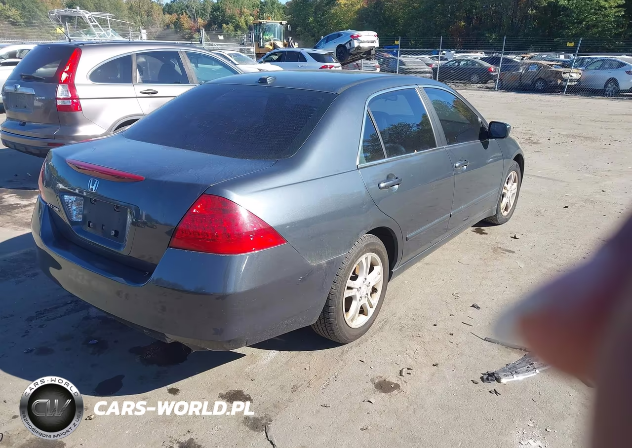 2007 Honda Accord 2.4 Ex VIN:1HGCM56867A015717 - 4