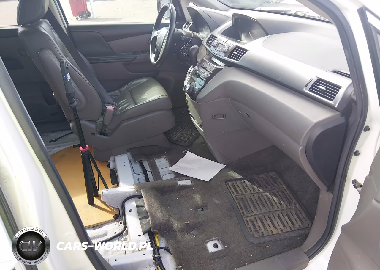 2012 Honda Odyssey Touring-Touring Elite VIN:5FNRL5H98CB142701 - 5