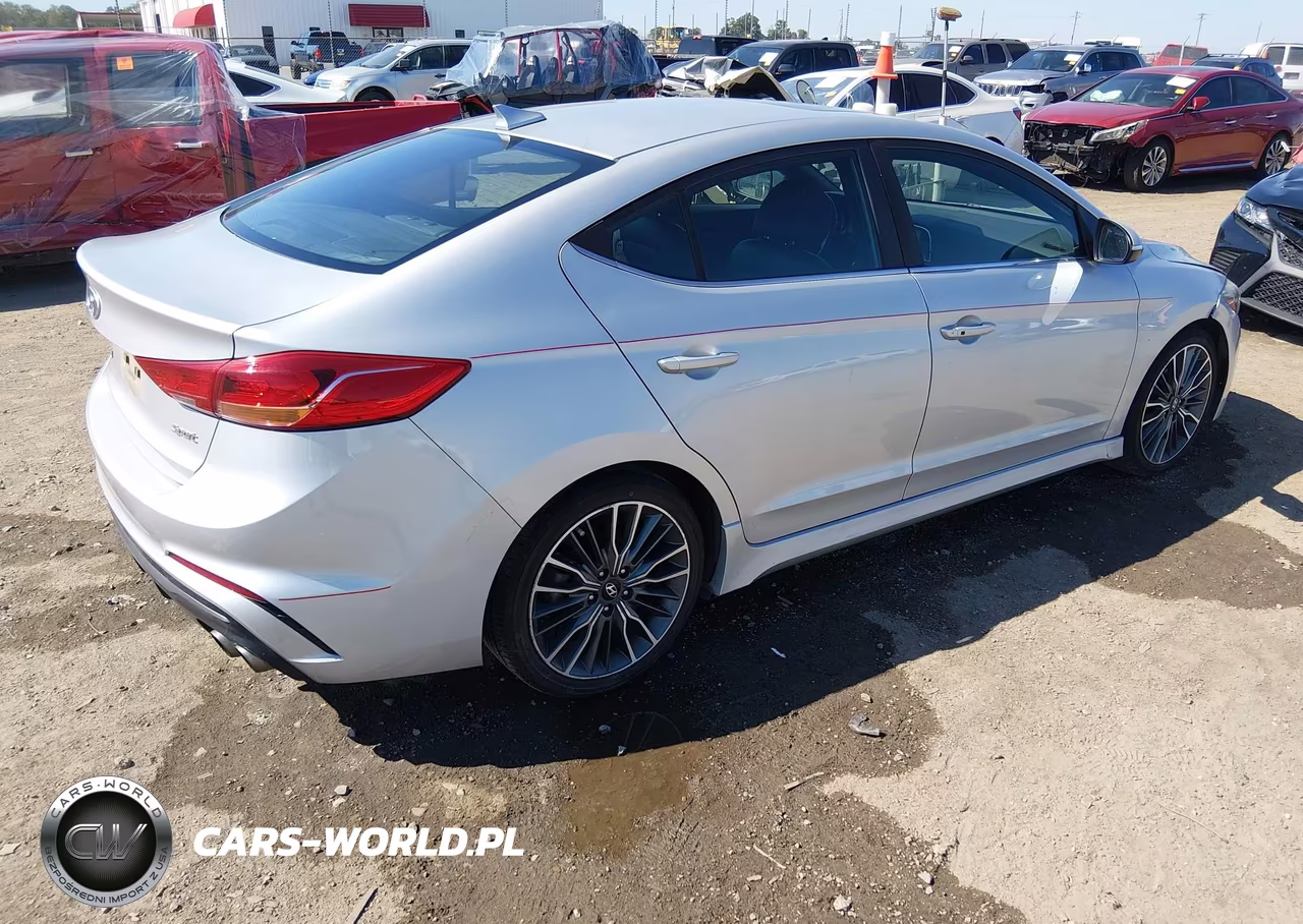2018 Hyundai Elantra Sport VIN:KMHD04LB5JU509786 - 4
