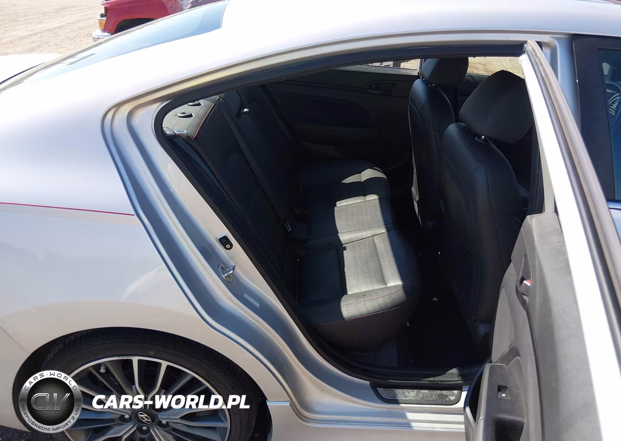 2018 Hyundai Elantra Sport VIN:KMHD04LB5JU509786 - 8