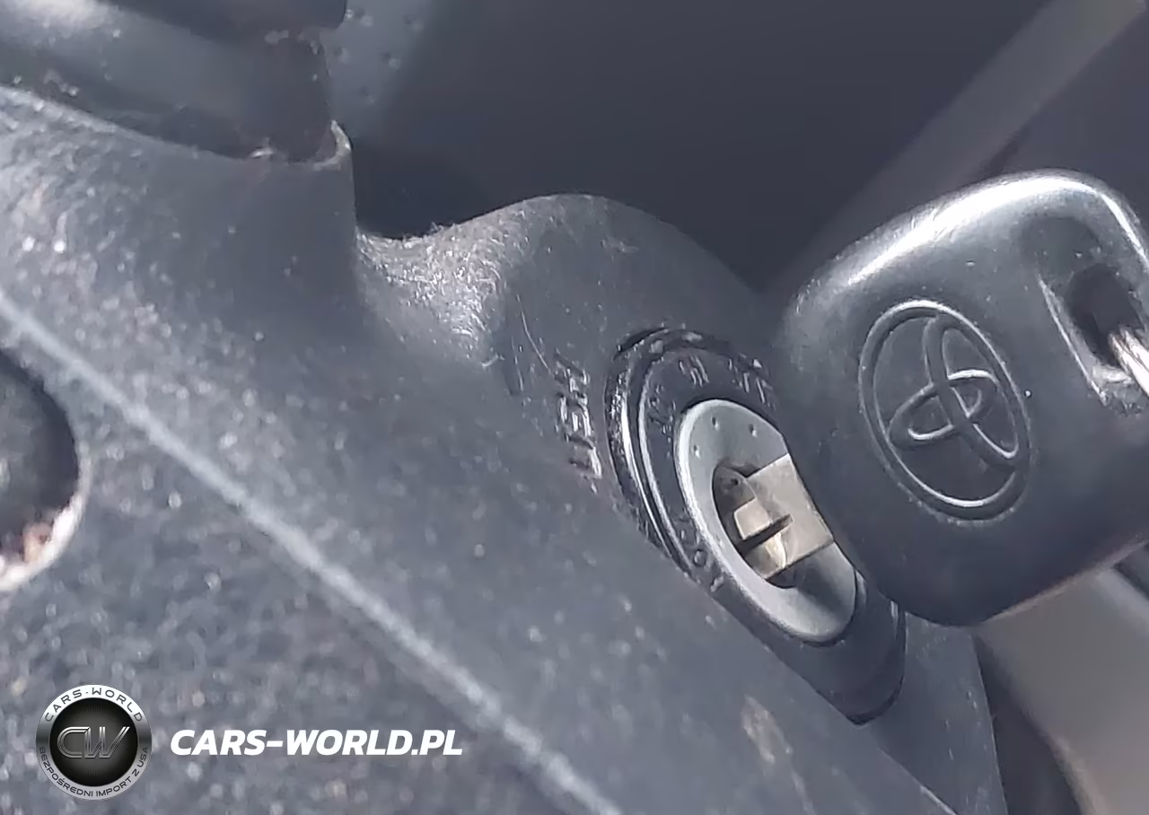 2011 Toyota Tacoma Base V6 VIN:3TMMU4FN6BM026716 - 11