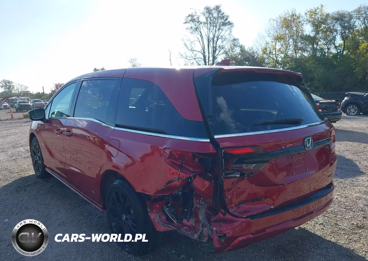 2026 Honda Odyssey Sport-L VIN:5FNRL6H72TB018671 - 3