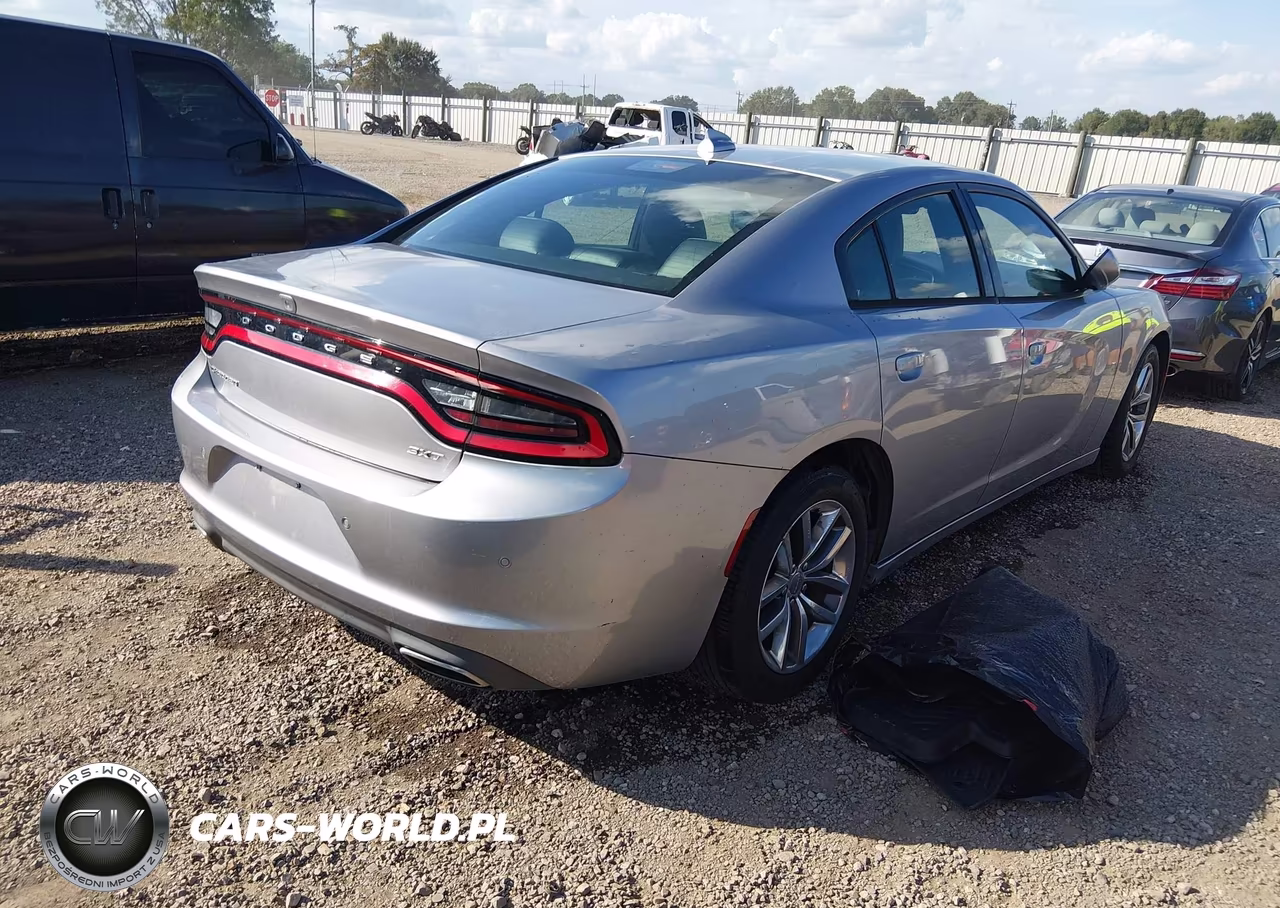 2015 Dodge Charger Sxt VIN:2C3CDXHG8FH917479 - 4