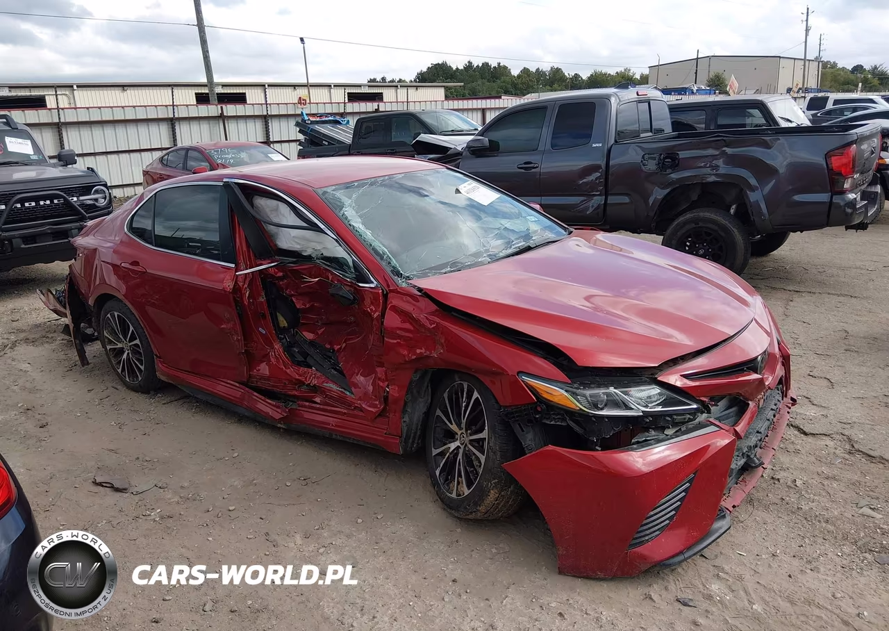 2020 Toyota Camry Se VIN:4T1G11AK5LU385677 - 13