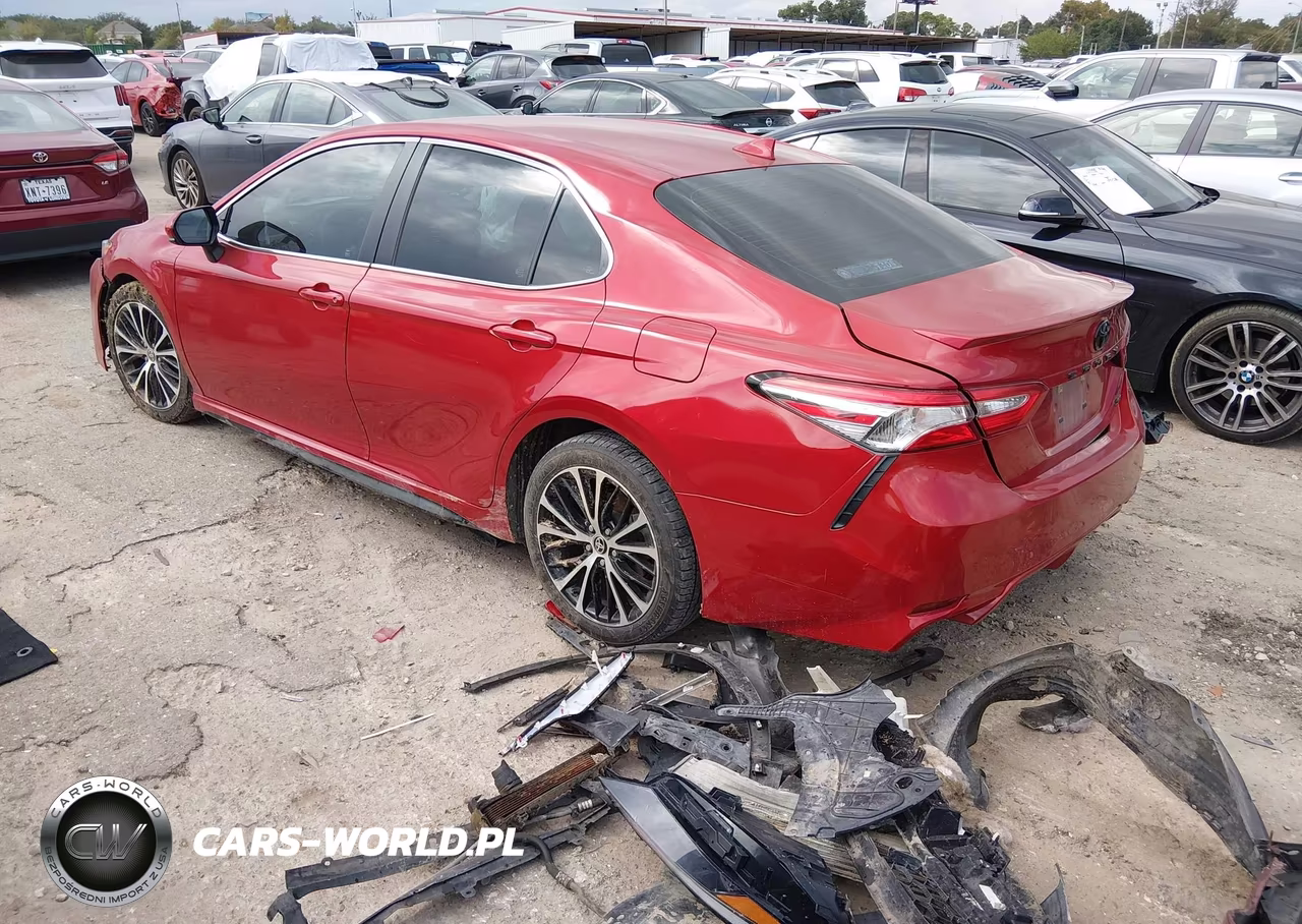 2020 Toyota Camry Se VIN:4T1G11AK5LU385677 - 3