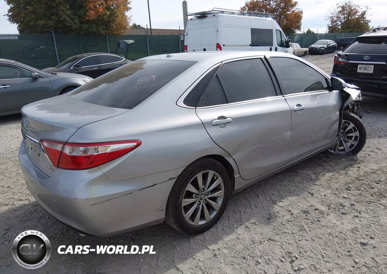 2017 Toyota Camry Xle V6 VIN:4T1BK1FK7HU577898 - 4